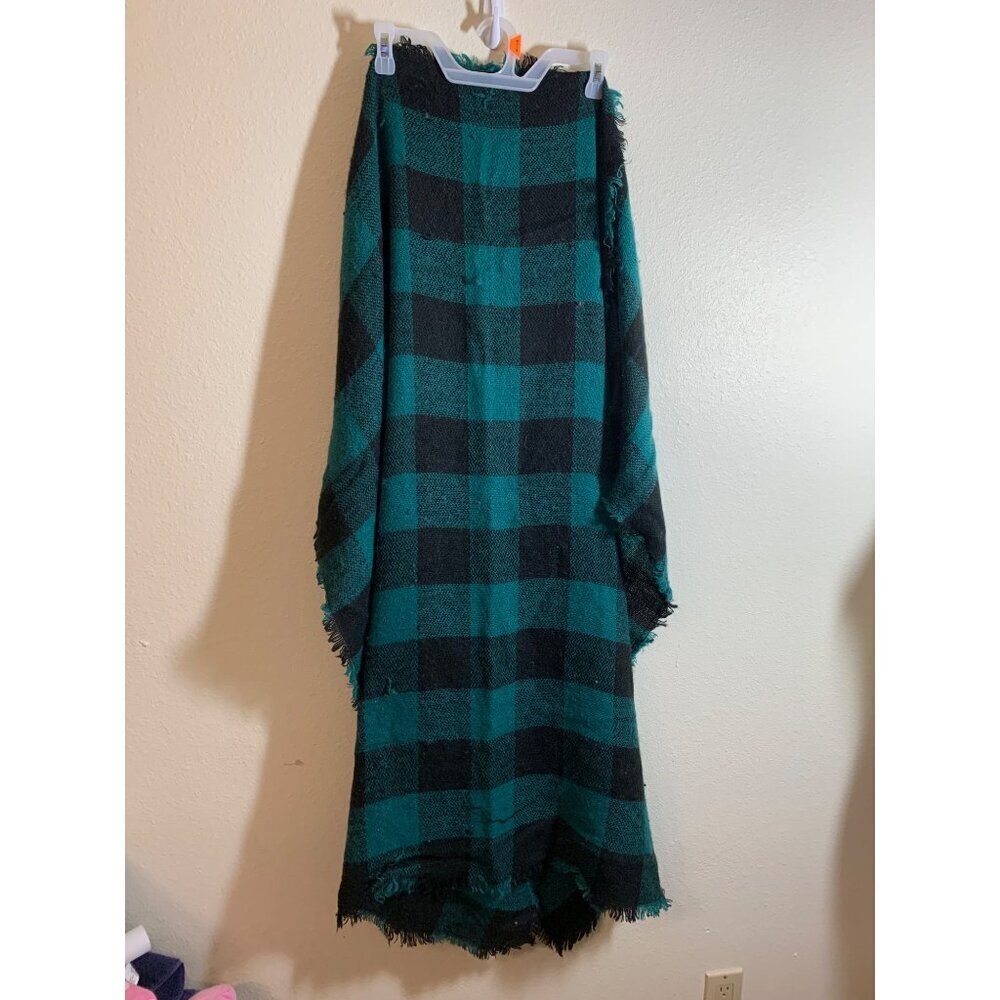 Acrylic 50" Square Shal Green/ Black LS9